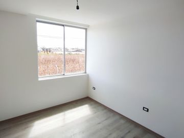 ✅VENTA DE HERMOSA CASA DOS PLANTAS CON PARQUEO FRONTAL - CRÉDITO VIP. BELLAVISTA DE CALDERON.