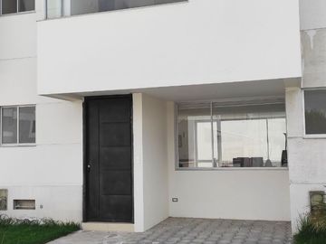 ✅VENTA DE HERMOSA CASA DOS PLANTAS CON PARQUEO FRONTAL - CRÉDITO VIP. BELLAVISTA DE CALDERON.