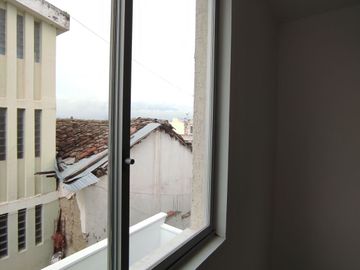 ✅Venta de casa dos plantas con espacios de confort, habitabilidad y con excelente ubicación en el centro urbano de Marianitas de Calderón, Norte de Qu