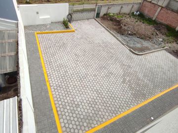 ✅Venta de casa dos plantas con espacios de confort, habitabilidad y con excelente ubicación en el centro urbano de Marianitas de Calderón, Norte de Qu