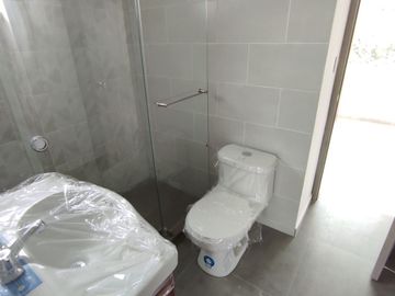 ✅ DE OFERTA POR APERTURA VENTA DE CASA 2 PLANTAS TRES DORMITORIOS CON TERRAZA - San Antonio de Pichincha.