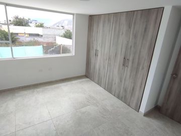 ✅ DE OFERTA POR APERTURA VENTA DE CASA 2 PLANTAS TRES DORMITORIOS CON TERRAZA - San Antonio de Pichincha.