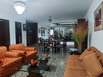 EN VENTA CASA