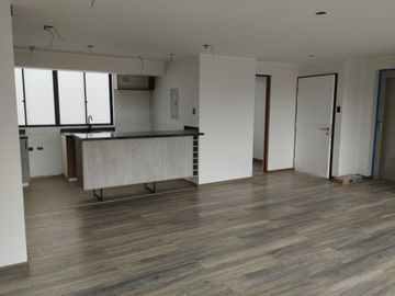 VENDO DEPARTAMENTO DE ESTRENO CON COCHERA – SURCO