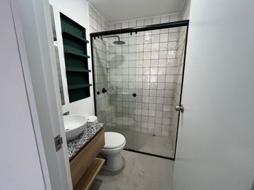Se vende amplio e impecable departamento en Aurora Miraflores