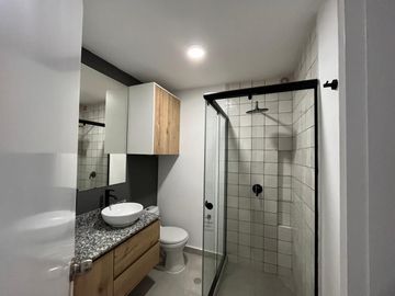 Se vende amplio e impecable departamento en Aurora Miraflores
