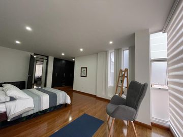 EN VENTA SENSACIONAL CASA MODERNA