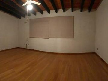CASA CON VISTA AL CAMPO DE GOLF EN CERRADA SAN ANTONIO