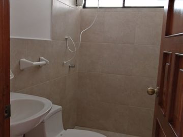 VENDO CASA RENTERA 100% RENTADA (8% DE RENTABILIDAD ANUAL)