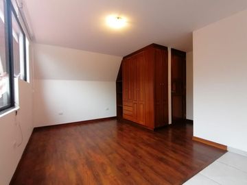 VENDO CASA RENTERA 100% RENTADA (8% DE RENTABILIDAD ANUAL)