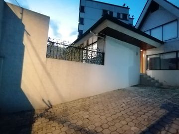 VENDO CASA RENTERA 100% RENTADA (8% DE RENTABILIDAD ANUAL)