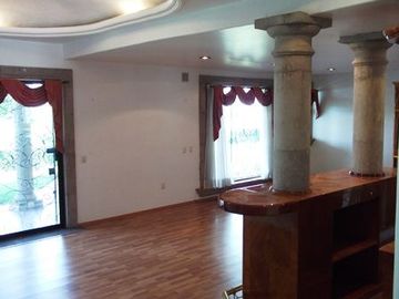 CASA EN SAN GIL CON VISTA PANORÁMICA AL LAGO EN CERRADA SAN FERNANDO