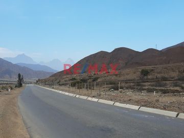 Vendo Terreno 4400 M2 En Pista Km 7 Quirihuac En Posesión