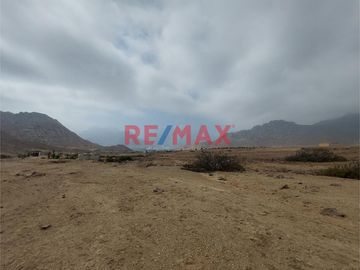 Vendo Terreno 4400 M2 En Pista Km 7 Quirihuac En Posesión
