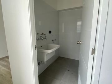 HERMOSO PROYECTO EN MIRAFLORES - ENTREGA INMEDIATA