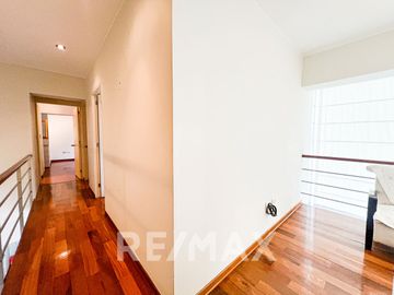 Vendo Duplex En La Cuadra Nueve De La Avenida Pardo (doble vista, esquina)