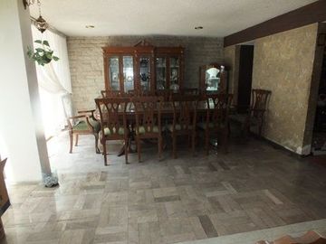 AMPLIA CASA EN LINDAVISTA