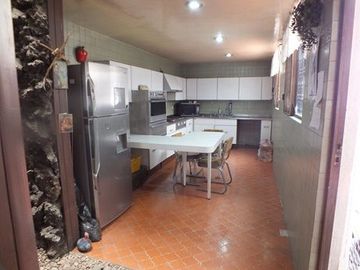 AMPLIA CASA EN LINDAVISTA