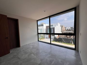 CASA EN VENTA EN VALLE IMPERIAL ZAPOPAN