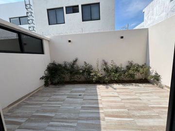 CASA EN VENTA EN VALLE IMPERIAL ZAPOPAN