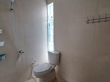 🔥 TURUN HARGA! Rumah 2KT di Viola Residence, Graha Raya Dari Rp1,125M → Rp987Jt 🔥