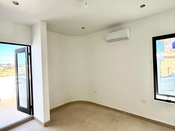 CASA EN VENTA EN MONTECARLO RESIDENCIAL