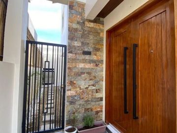 6-Bedroom House and Lot for sale in South Forbes Villas