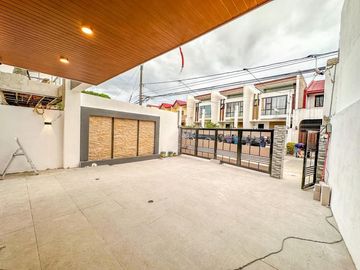 Just a 5-minute stroll to SM Southmall! 🛍️ This spacious 3-storey duplex in Pilar Village, Las Piñas, offers comfort and convenience in one perfect pa