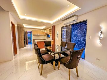 Just a 5-minute stroll to SM Southmall! 🛍️ This spacious 3-storey duplex in Pilar Village, Las Piñas, offers comfort and convenience in one perfect pa