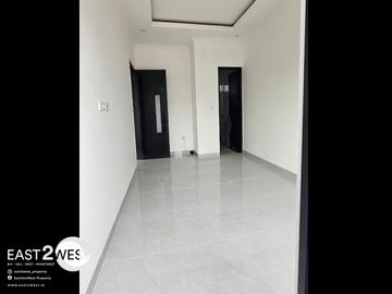 Dijual Rumah Kencana Loka 12.2 BSD CIty Tangerang Selatan Unit Baru Bangun Sudah 80% Lokasi Strategis Nyaman Bagus