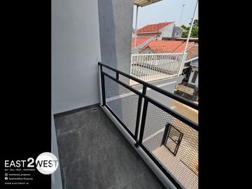 Dijual Rumah Kencana Loka 12.2 BSD CIty Tangerang Selatan Unit Baru Bangun Sudah 80% Lokasi Strategis Nyaman Bagus