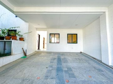 Magnificent 5 Bedroom 2-storey House and Lot for Sale in Las Piñas City