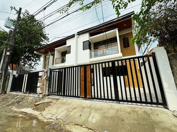 Modern 4 Bedroom with 3 Toilet and Bath Brand New House and Lot in BF Resort, Las Piñas City