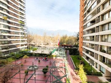 Amplio, Frente A Futuro Metro, Colegios