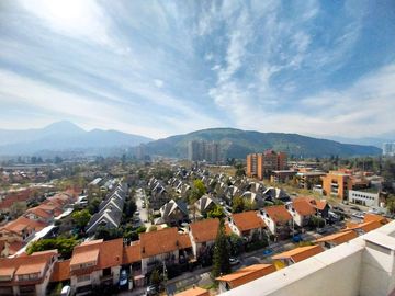 Amplio, Frente A Futuro Metro, Colegios