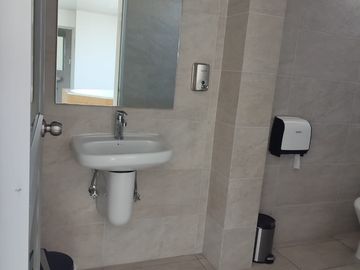 SUITE EN VENTA SECTOR CENTRO NORTE (EL BATAN)