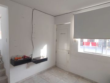 CASA DE DOS PISOS EN VENTA– URB.  - GALILEA-PIURA