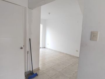 CASA DE DOS PISOS EN VENTA– URB.  - GALILEA-PIURA
