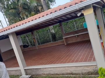 CASA PARA LA VENTA EN LA PRADERA DOSQUEBRADAS