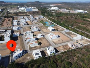 Casa en venta en Residencial Arroyos de la Marina en Mazatlán