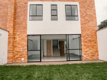 CASA CAMPESTRE  EN VENTA PANCE