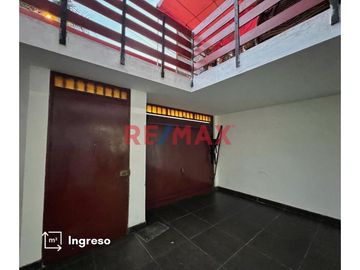Chorrillos Vendo 1Er. Piso Tipo Chalet