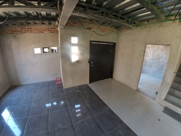 CASA POR TERMINAR EN VENTA, SECTOR MISICATA, CUENCA, ECUADOR