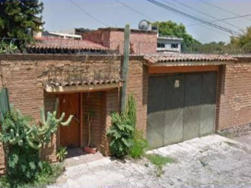 CASA EN CUERNAVACA, GRAN OPORTUNIDAD DE INVERSIÓN