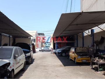Casa En Venta De 3 Pisos Para Inversion Empresarial O Vivienda