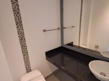 se vende duplex 141 m2 miraflores