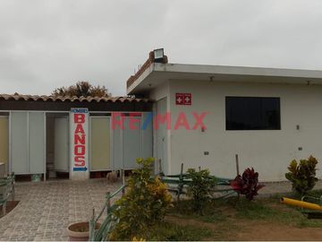 ¡Casa De Campo Recreacional En Venta Con 2 Piscinas Laredo!