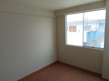 VENDO DUPLEX 150m2 LOS OLIVOS: EDIFICIO MODERNO