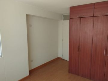 VENDO DUPLEX 150m2 LOS OLIVOS: EDIFICIO MODERNO