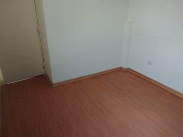VENDO DUPLEX 150m2 LOS OLIVOS: EDIFICIO MODERNO